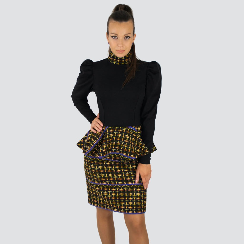 Top with puff sleeves and bouclé trim