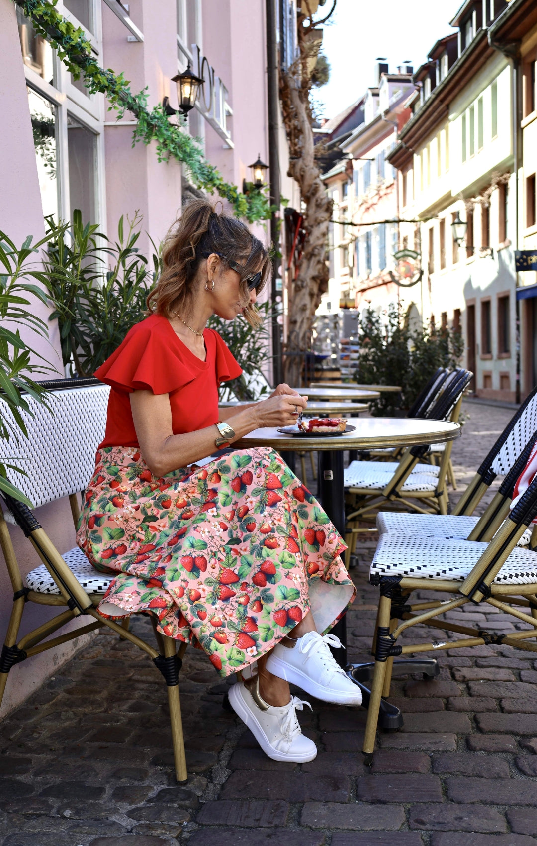 Mid-length skirt Fragole Rosa with pockets